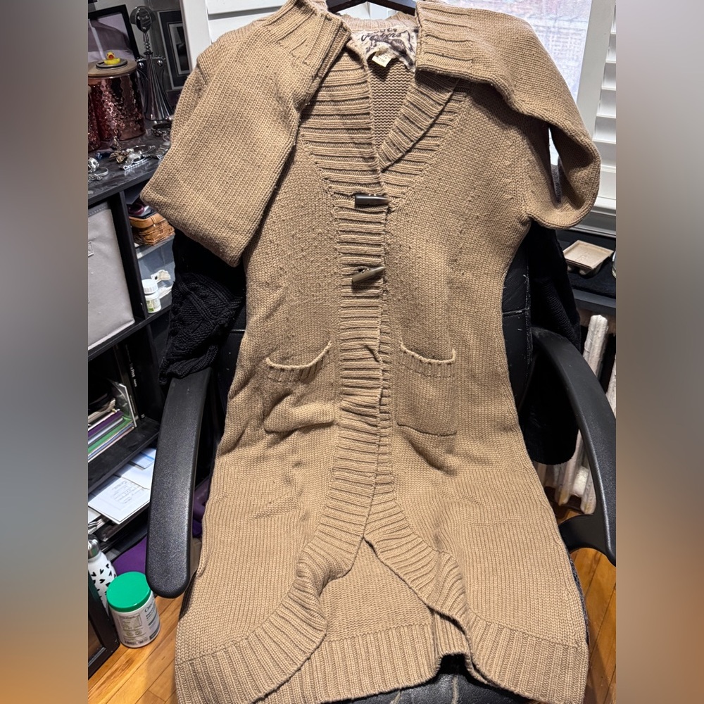 🍁✨ HOST PICK✨Roots Taupe Long Sweater Jacket — Cozy Canadian Classic ✨🍁 - Picture 9 of 16
